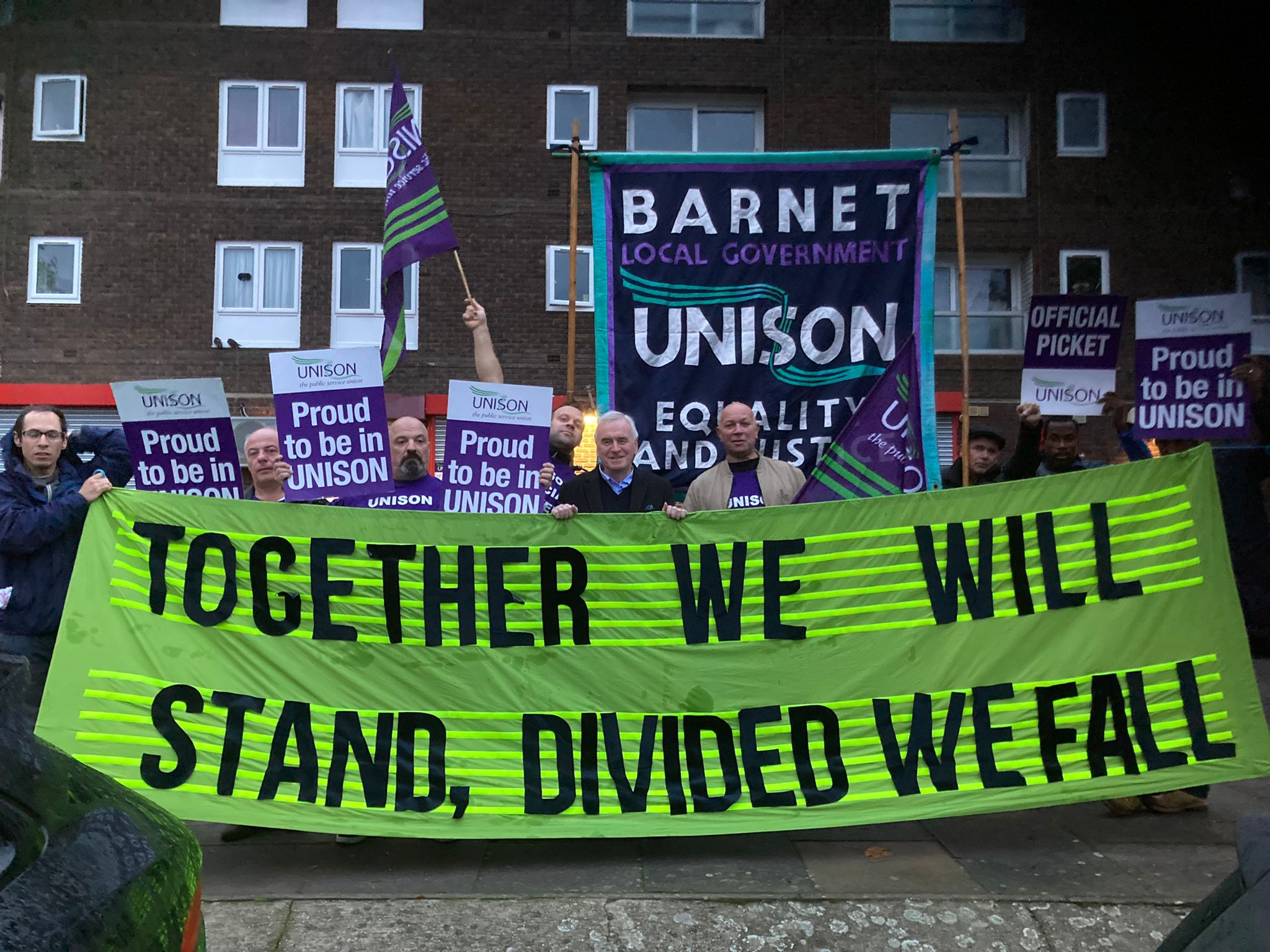 Day 9 Strikers Picket Line UNISON